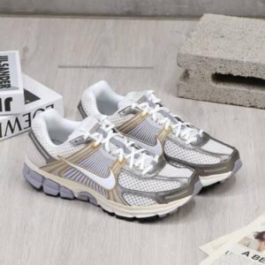 Nikke Zoom Vomero 5 Platinum Tint Metallic Gold