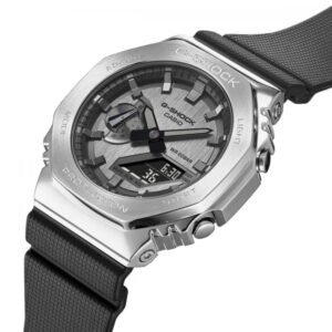 Casio g shock gm2100 black silver Black