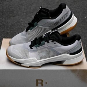 On Running Cloud The Roger Pro Fire Grey Black