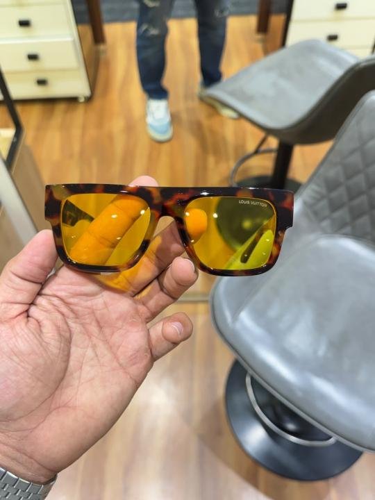 Loui Vuitton_Tiger Yellow Candy_Premium_Sunglasses